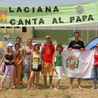 El grupo de Laciana que se desplazó a Valencia para cantar al Papa