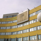 Fachada principal del Campus de Ponferrada.