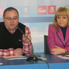 Fernández y Gancedo explicaron ayer la campaña para solicitar plenos contra la reforma local.