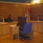 Último pleno en el Ayuntamiento de Vilamanín, antes de dar paso a la nueva corporación municipal