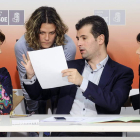 Tudanca, ayer, en la ejecutiva con parte de su equipo.