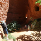 Visitantes de Las Médulas en la cueva de La Encantada en el pasado verano. L. DE LA MATA