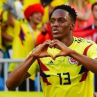 Yerry Mina celebra el gol marcado a Senegal.
