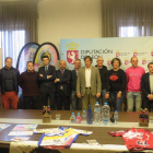 Organizadores y colaboradores posan durante la presentación de la Segunda Vuelta a León BTT. DL