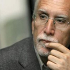 El escritor y académico vuelve a reencontrarse hoy con los lectores leoneses