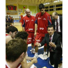 Juanjo Bernabé, a la derecha, lideró la victoria de Baloncesto León en La Palma.