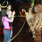 El hombre del Neandertal convivió con los dinosaurios  e incluso se hacía su casa con clavículas de mamuts.