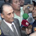 Manuel Ruiz de Lopera, a la salida de un juzgado de Sevilla, en el 2010.