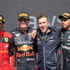 Max Verstappen fue primero en Canadá con Carlos Sainz, segundo y Hamilton, tercero. ANDRE PICHETTE