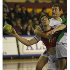 Goñi, en un lance del juego en el partido contra el Pelister.
