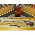 La réplica exacta de la momia de Tutankamón, que puede verse en el Museo-Liceo Egipcio de La Virgen del Camino hasta el 30 de junio.
