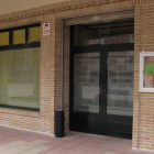 Fachada del centro educativo, ubicado en La Bañeza