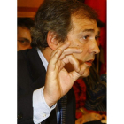 Vicente Canuria.
