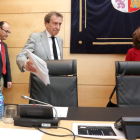 De Santiago-Juárez a su llegada a la comparecencia. NACHO GALLEGO