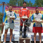 Bruno, en lo alto del podio junto a Canedo y Fernández. JUAN VICENTE RUBIO