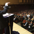 Javier Fernández, ayer, en su discurso ante un abarrotado salón de actos.