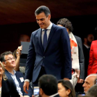 Pedro Sánchez con las ministras Isabel Celaá y Magdalena Valerio en el Encuentro Futuro+Progreso+FP en el Prado. CHEMA MOYA