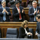 La bancada del PP aplaude a Mariano Rajoy una vez que concluyó el Debate del estado de la Nación.
