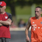 Carlo Ancelotti y Franck Ribéry, en un entrenamiento del Bayern.