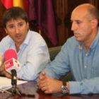 Gutiérrez, a la izquierda, junto al edil de Movilidad, Díez.