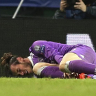 Bale, en el suelo tras caer lesionado en el encuentro ante el Sporting de Lisboa en el José Alvalade
