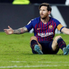 Leo Messi en el partido frente al Valencia en Mestalla.