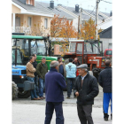 Una tractorada de agricultores en Cacabelos.
