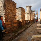 Turistas en el Castillo de los Templarios. L. DE LA MATA