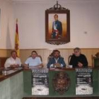 Miembros de La Tartera y del Ayuntamiento de La Bañeza en la rueda de prensa celebrada ayer