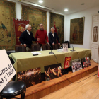 Chema Hidalgo, Ignacio Fernández, Carlos Pérez Alfaro, ayer en el salón de en la Casa de León en Madrid. RAQUEL P. VIECO