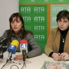 Soraya Mayo y Elena Melgar, durante la rueda de prensa de ayer en León
