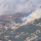 Las llamas devoran la vegetación en el valle de las Batuecas. J.M. GARCÍA