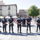 Policías locales de León en una presentación oficial de su equipamiento.