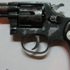 Una pistola similar a la que usó Monserrat González para matar a Isabel Carrasco