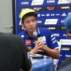 Valentino Rossi ha explicado hoy a los periodistas, en Sepang, que la pista es magnífica "pero no se seca".