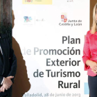 El director de Turespaña, Manuel Butler, y la consejera de Turismo, Alicia García, ayer en Valladolid.