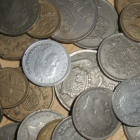 Varias pesetas, la antigua moneda española.