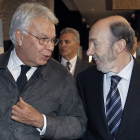 El ex presidente Felipe González y el candidato Alfredo Pérez Rubalcaba.