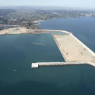 EL PUERTO DE GIJÓN, EL MUSEL, OFRECE A LOS EMPRESARIOS Y AL TRANSPORTE LEONESES SUS LÍNEAS DE CONTENEDORES Y LA AUTOPISTA DEL AMR ENTRE GIJÓN Y NANTES, REFORZANDO LA POSICIÓN LOGÍSTICA DE LEÓN EN EL NOROESTE CARA AL MERCADO INTERNACION