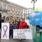 La plataforma soltó globos en la Puerta del Sol de Madrid.