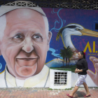 Imágenes del papa por las calles  en Colombia. ORLANDO BARRIA