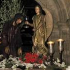 El paso representa el momento de la oración de Jesús en el Huerto, al lado de un olivo