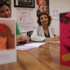 Yolanda Arias y Maribel Almarza, responsables de la asociación Clara Campoamor de León