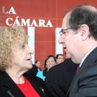 Elena Santiago con el presidente de la Junta, en la entrega de los premios.