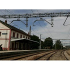 Estación de tren de Brañuelas, que Renfe va a dejar sin servicio