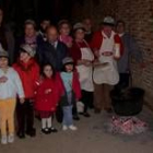 Algunos vecinos que se reunieron para honrar a Santiago en Villares