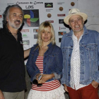 Esteban Muñiz, organizador; la actriz Lluvia Rojo y Javier Muñiz, director del Festival de Soria. CAMPOS