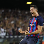 Lewandowski lideró el triunfo del Barcelona ante el Villarreal. E. F.