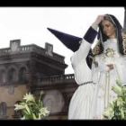 La lluvia no impidió el encuentro entre la Virgen y el Resucitado, organizado por la Cofradía de Jesús Divino Obrero, con el que concluyen los actos de Semana Santa