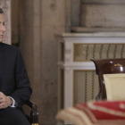 El presidente francés, Nicolás Sarkozy, ayer, durante la ceremonia de imposición del Toisón de Oro.